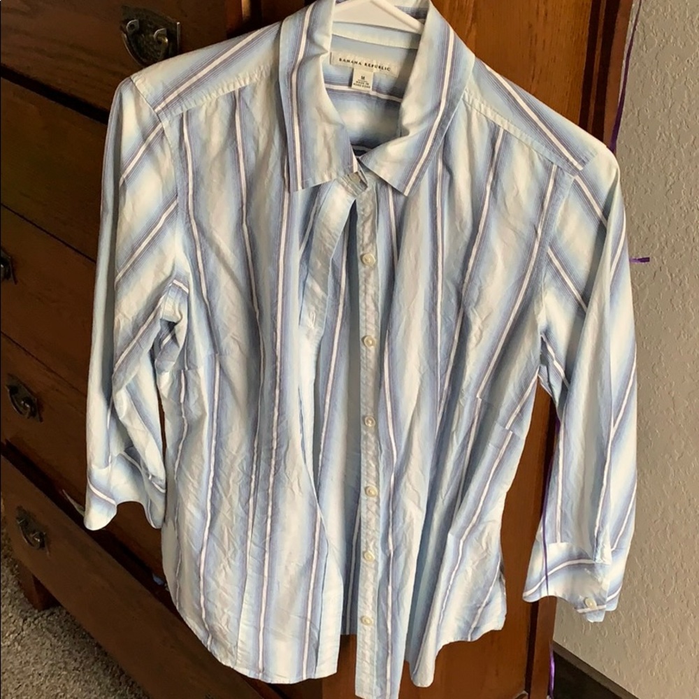 Fitted button down shirt
